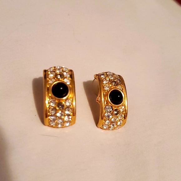 Jewelry - Vintage Rinestone Earrings